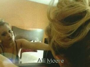 Alli_Moore