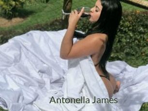 Antonella_James