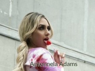 Antonnela_Adams