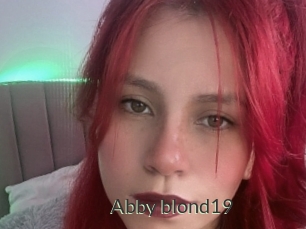 Abby_blond19