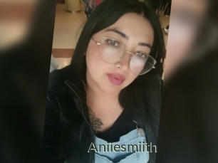 Aniiesmiith