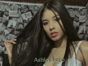 Ashley_hopp