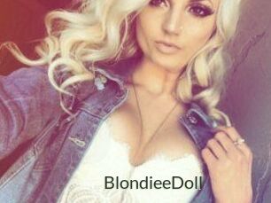 BlondieeDoll