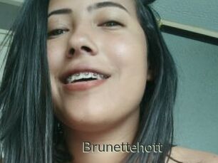 Brunettehott