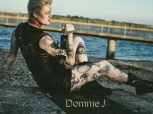 Domme_J