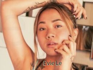 Evie_Le