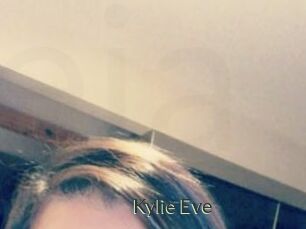 Kylie_Eve
