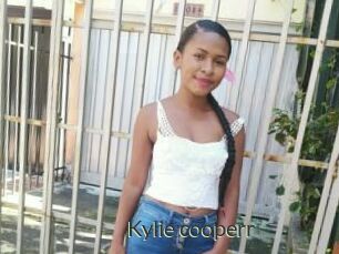 Kylie_cooperr