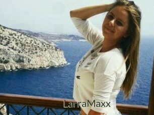 LarraMaxx
