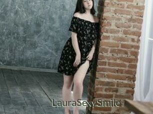 LauraSexySmile