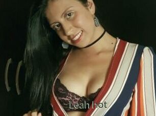 Leah_hot