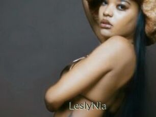 LeslyNia