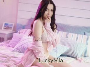 LuckyMia