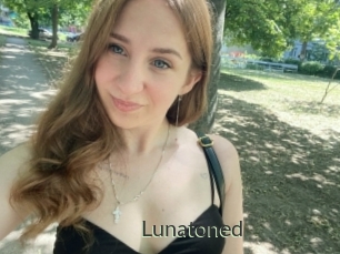 Lunatoned