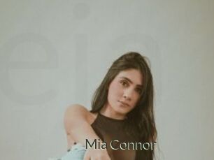 Mia_Connor