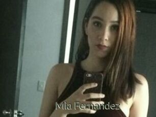 Mia_Fernandez