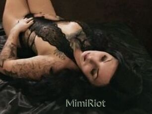Mimi_Riot