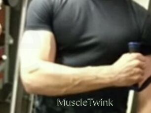 MuscleTwink