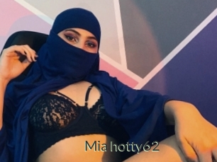 Mia_hotty62