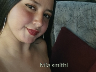 Mia_smithl