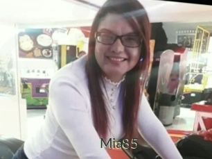 Mia85