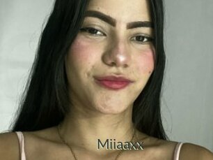Miiaaxx