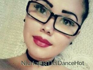 NiurkaBigTitsDanceHot