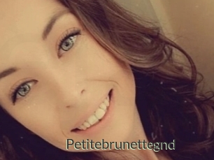 Petitebrunettegnd