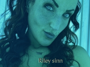 Riley_sinn