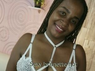 Sexy_brunette_hot