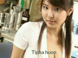Tipha_huon