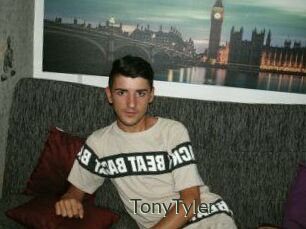 Tony_Tyler