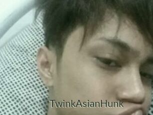 TwinkAsianHunk